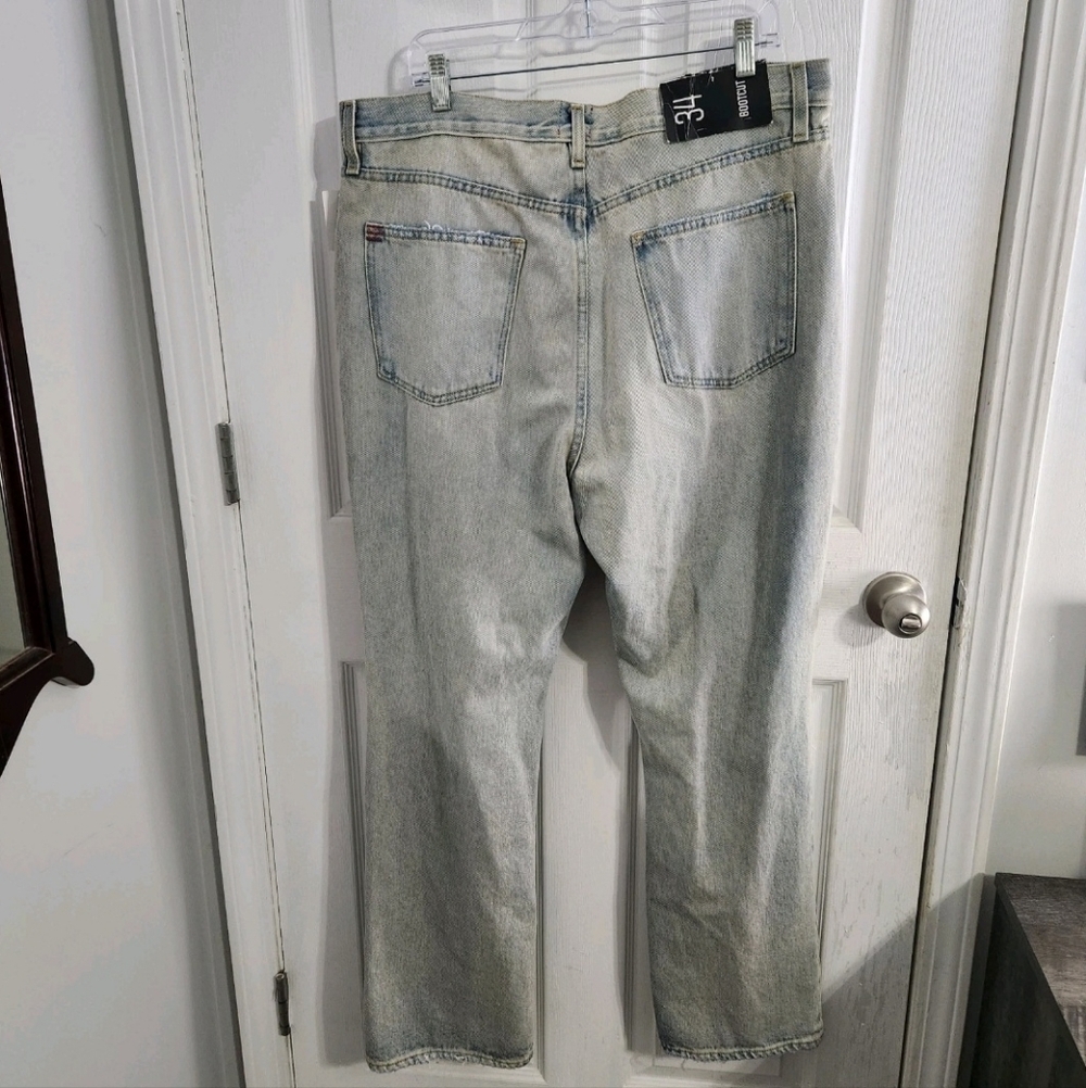 Nwt BDG bootcut denim jeans relaxed fit distressed grunge women size 34 - Picture 11 of 12